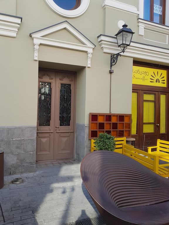 Apartament On Aghmashenebeli 26 Tbilisi Exterior photo